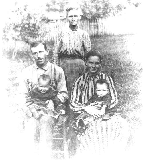 Hez & Rutha Rogers with Delilah Babb Bishop & Children